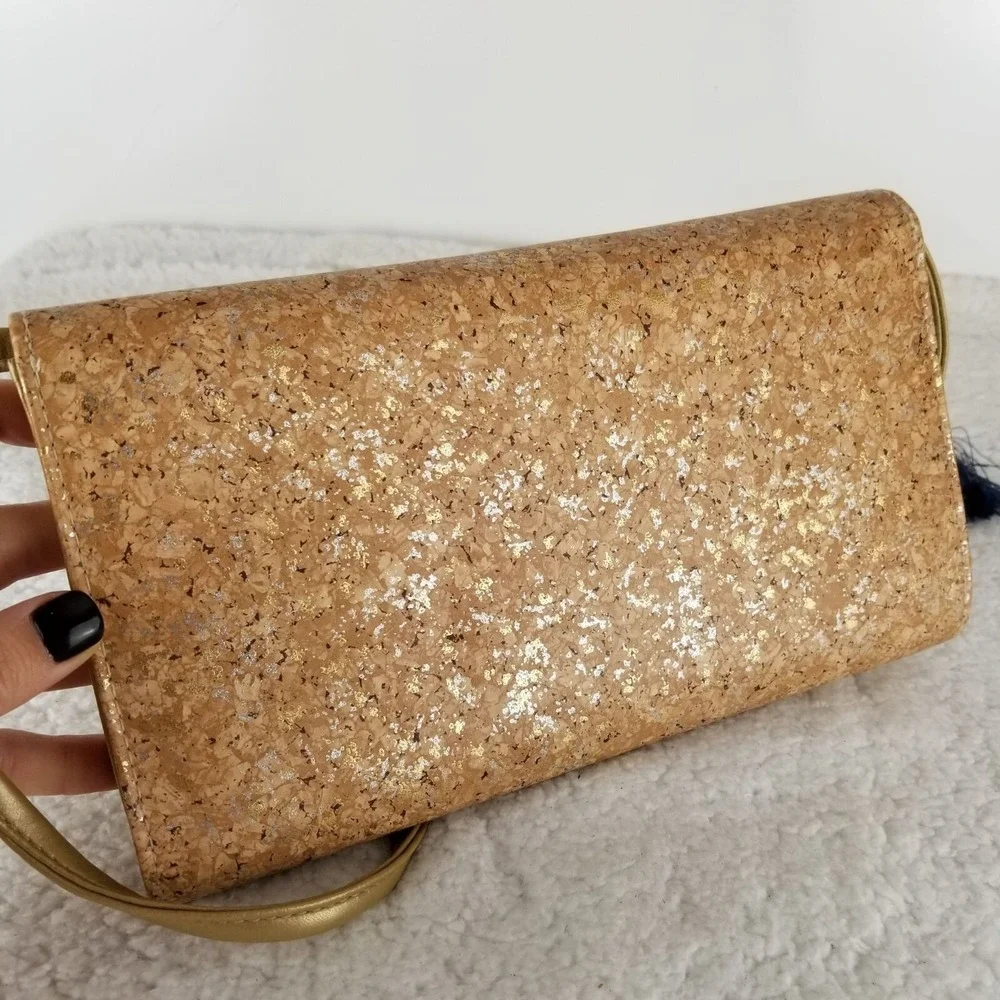 Vtg Boho Natural Cork Metallic Flecked Crossbody Envelope Clutch Bag Gold Detail